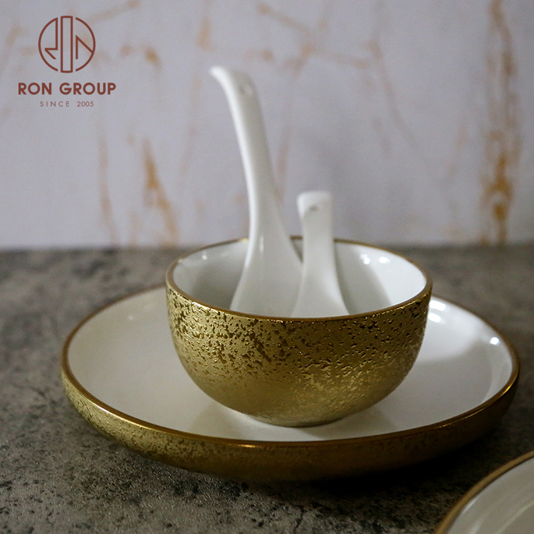 Unique Charger Plates Golden Round Ceramic Plate Bowl Dish Set For Wedding Dinner