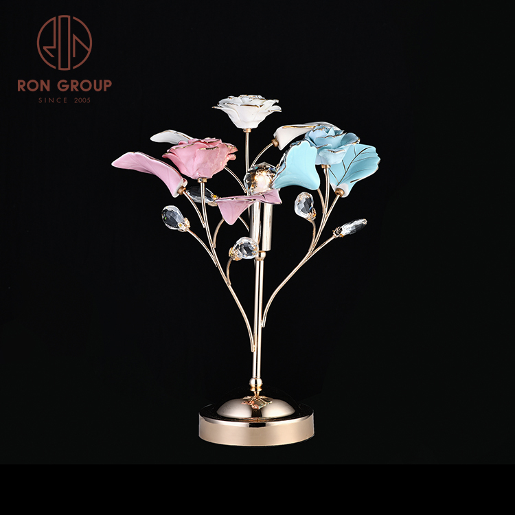 Modern metal vase wedding table centerpieces golden flower stand table lamp