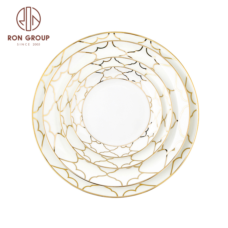 Wholesale dinner plate dishes bone china gold rim charger plates kitchen dishes