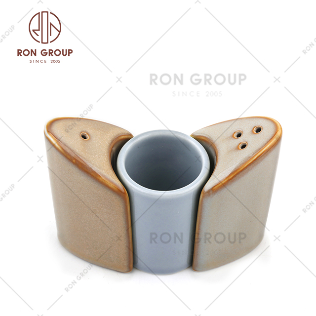 Hot selling ceramic tableware set 3 in 1 ceramic salt and pepper shaker toothpick holder dinnerware