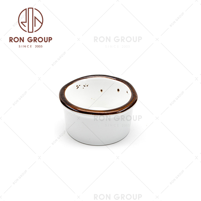 Restaurant products supplier gold trim porcelain crockery for restaurants 